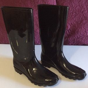 Black Rain Boots